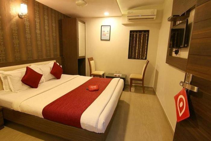 Hotel Konark A Family Stay Aerocity Új-Delhi Kültér fotó