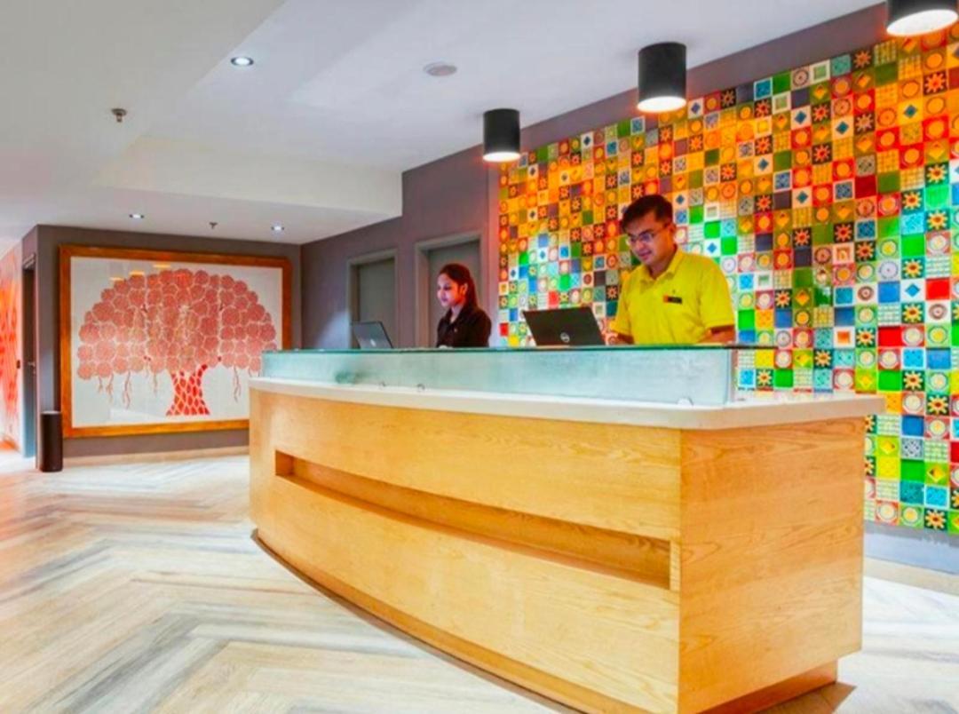 Hotel Konark A Family Stay Aerocity Új-Delhi Kültér fotó